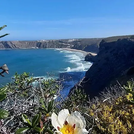 Monte Da Sacha,privacidade,jacuzzi E Praia Holiday home *