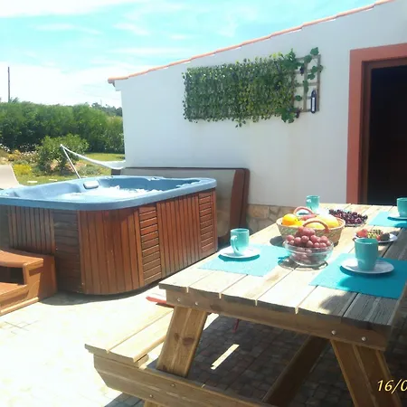 Monte Da Sacha,privacidade,jacuzzi E Praia Holiday home *