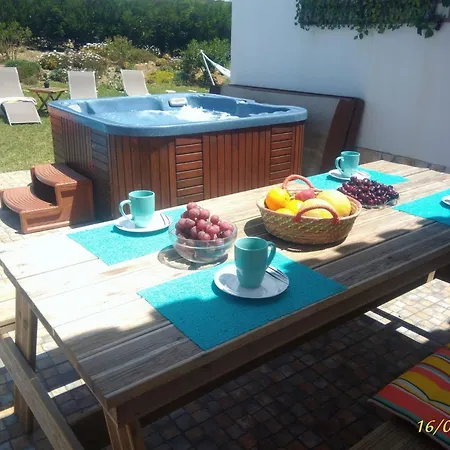 Monte Da Sacha,privacidade,jacuzzi E Holiday home Aljezur